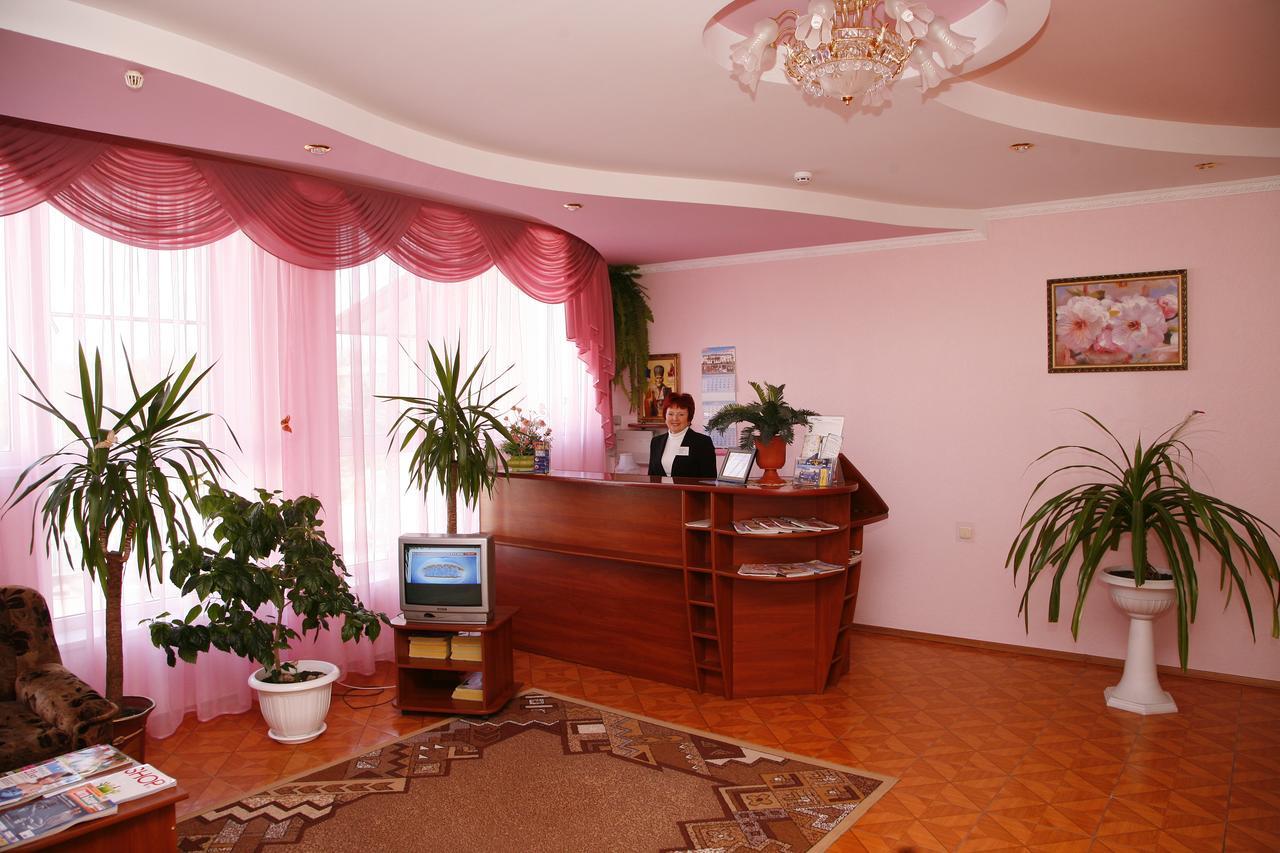 Anzhelina Hotel Kherson Bagian luar foto